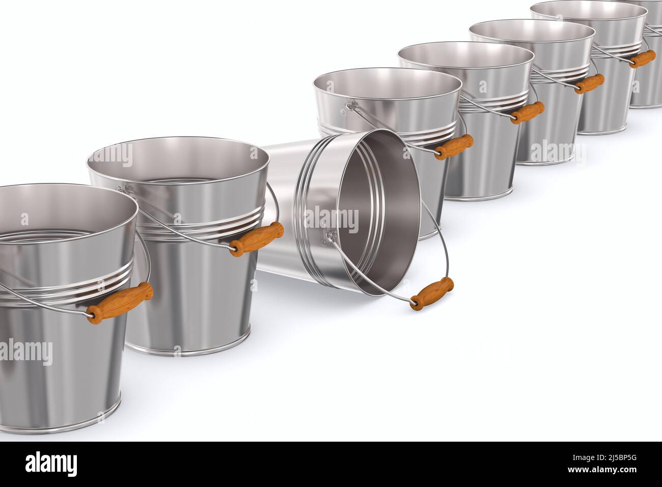 Leere Metalleimer auf weißem Hintergrund reihen. Isolierte 3D-Abbildung Stockfoto