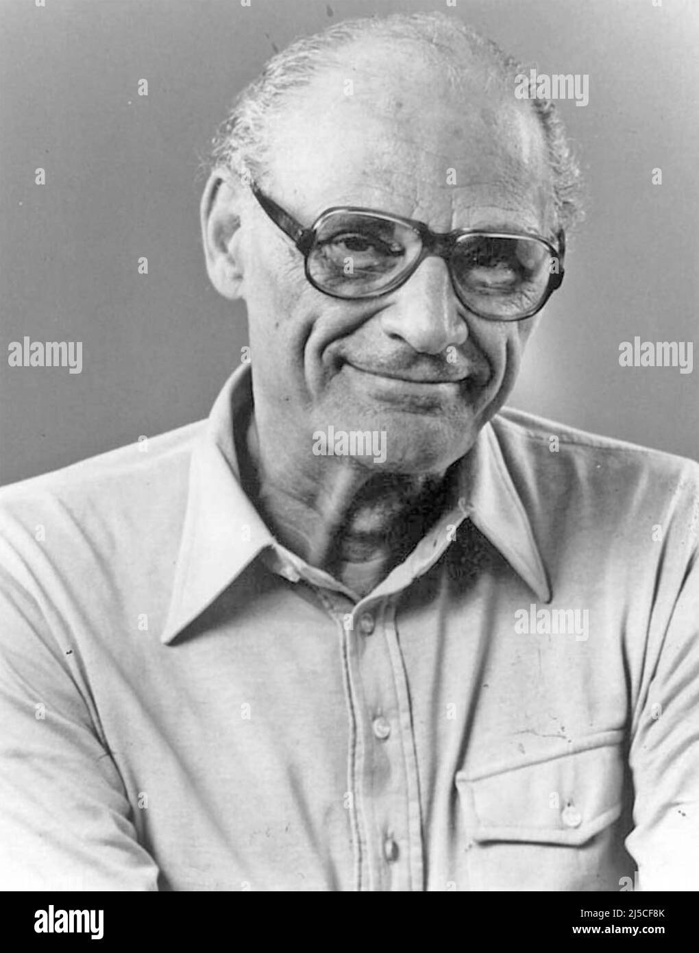 ARTHUR MILLER (1915-2005) amerikanischer Dramatiker und Drehbuchautor im Jahr 1999. Foto US-Außenministerium Stockfoto