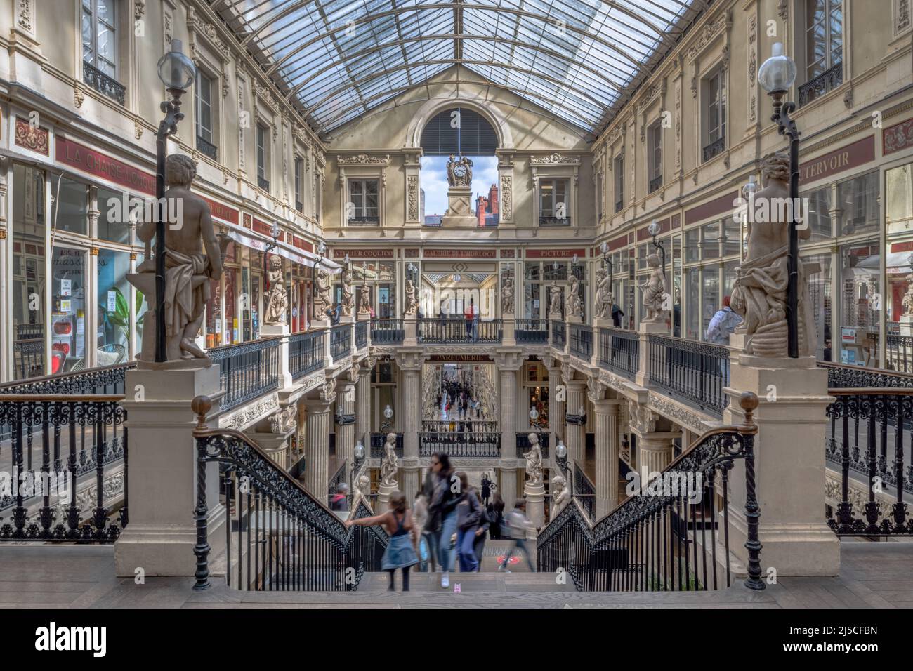 Die Passage de la Pommeraye ist ein berühmter Ort in Nantes. Es ist eine Einkaufspassage, die im 19.. Jahrhundert erbaut wurde Stockfoto