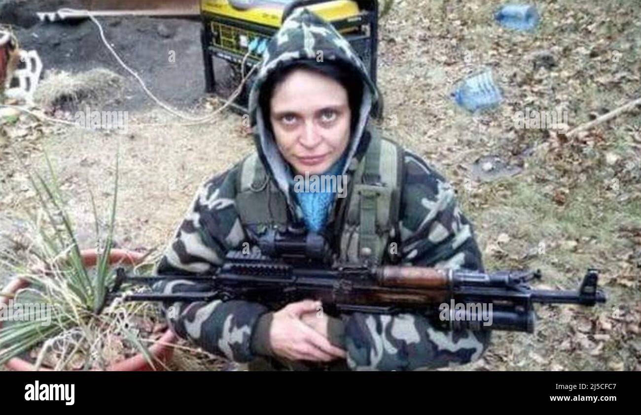 IRINA STARIKOVA, russische Scharfschützin, die seit 2014 bei den Separatisten in Donezk arbeitet. Ihr Codename ist Bagheera. Stockfoto