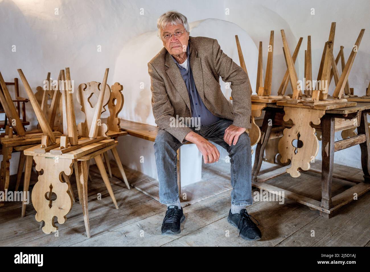 Kabarettist und Filmemacher Gerhard Polt im Bauernmuseum von Markus Wasmeier am Schliersee [automatisierte Übersetzung] Stockfoto