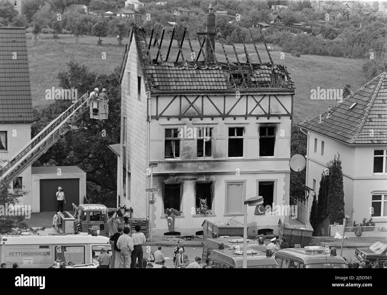 Solingen, 31.05.1993 - das verbrannte Haus in Solingen, in dem fünf Türken starben, nachdem rechtsradikale einen Brandanschlag auf das Haus verübt hatten. [Automatisierte Übersetzung] Stockfoto