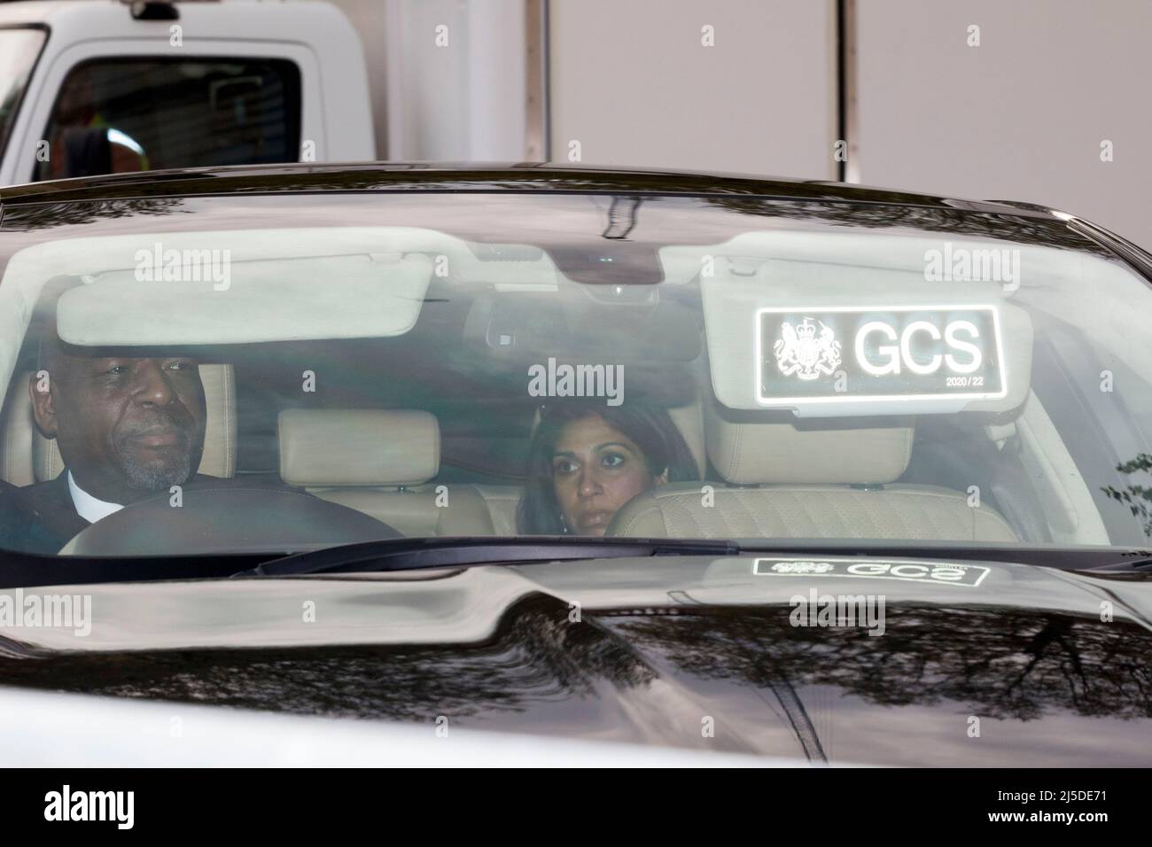 Suella Braverman QC MP, Generalanwältin begibt sich für wöchentliche Kabinettssitzungen in die Abwurßstraße. Bilder aufgenommen am 19.. April 2022. © Belinda Jiao ji Stockfoto
