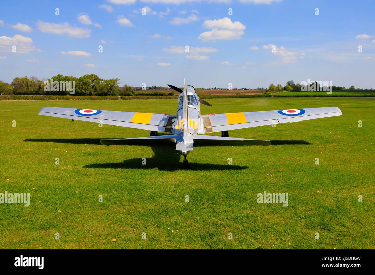 De Havilland DHC1 Chipmunk in RAF Trainerfarben. Old Warden Airfield, Bedfordshire. England Stockfoto