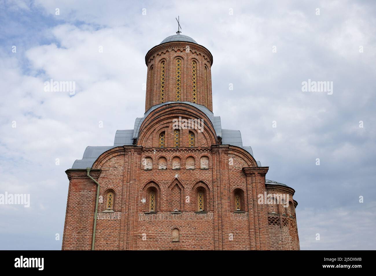 Die Freitagskirche in Tschernihiw (genauer: Die Kirche des Hl. Paraskevi Freitag in Torg) ist eine orthodoxe Kirche, die sich in Tschernihiw befindet. Erbaut Ende des XII Stockfoto