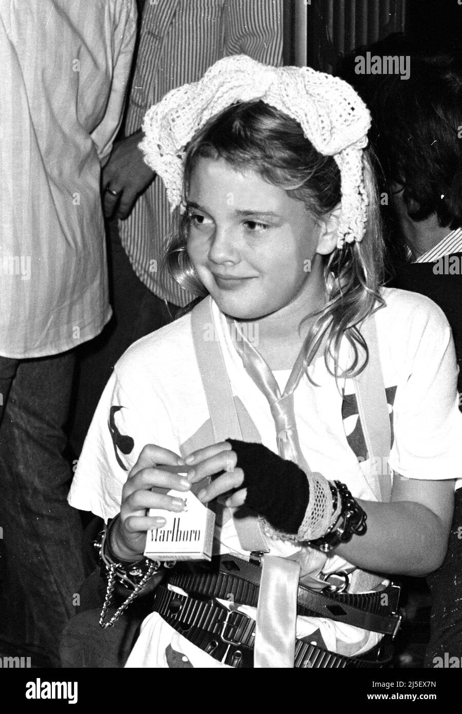 Exklusive Fotos von Drew Barrymore als Kind, das an einer Party im ...