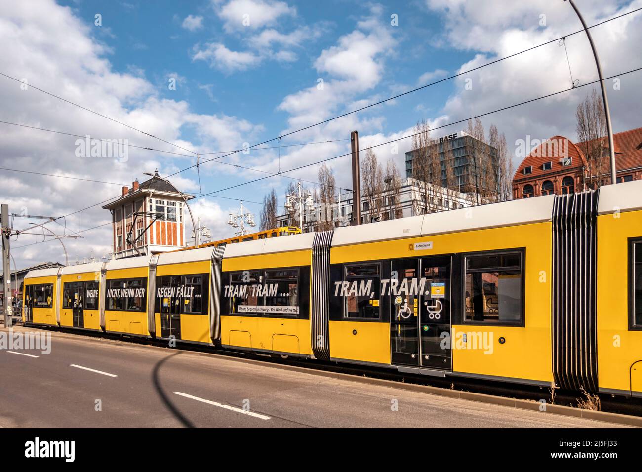 Stra enbahnhalstelle Warschauer Stra e M10 Tram Friedrichshain stra-enbahnhalstelle-warschauer-stra-e-m10-tram-friedrichshain