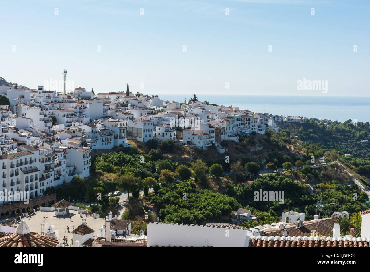 Frigiliana. Panoramablick auf dieses schöne Dorf in Malaga, Andalusien, Spanien Stockfoto