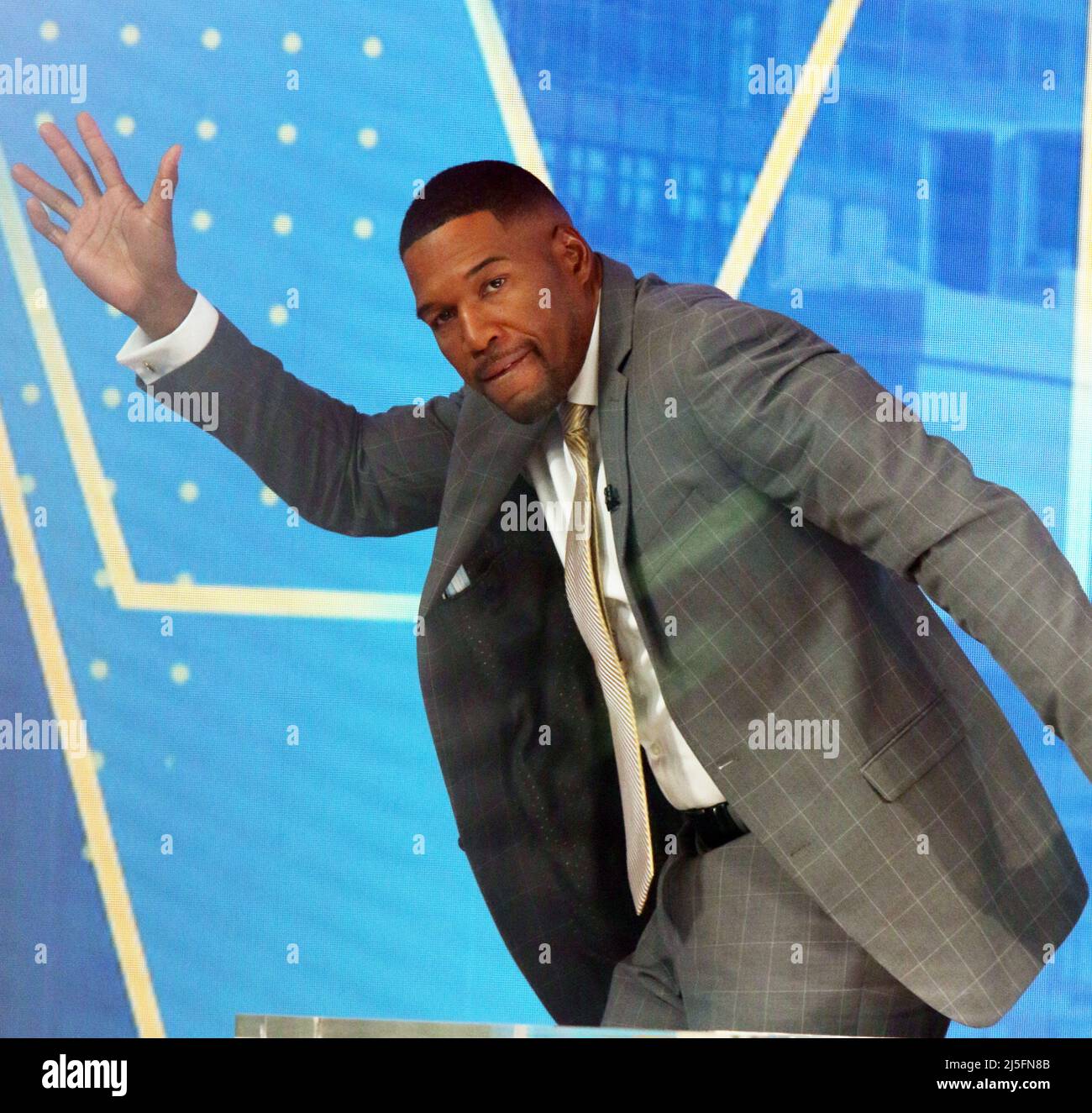 New York, USA. 22. April 2022. 22. April 2022.Michael Strahan am Set von Good Morning America in New York 22. April 2022 Credit;RW/MediaPunch Credit: MediaPunch Inc/Alamy Live News Stockfoto