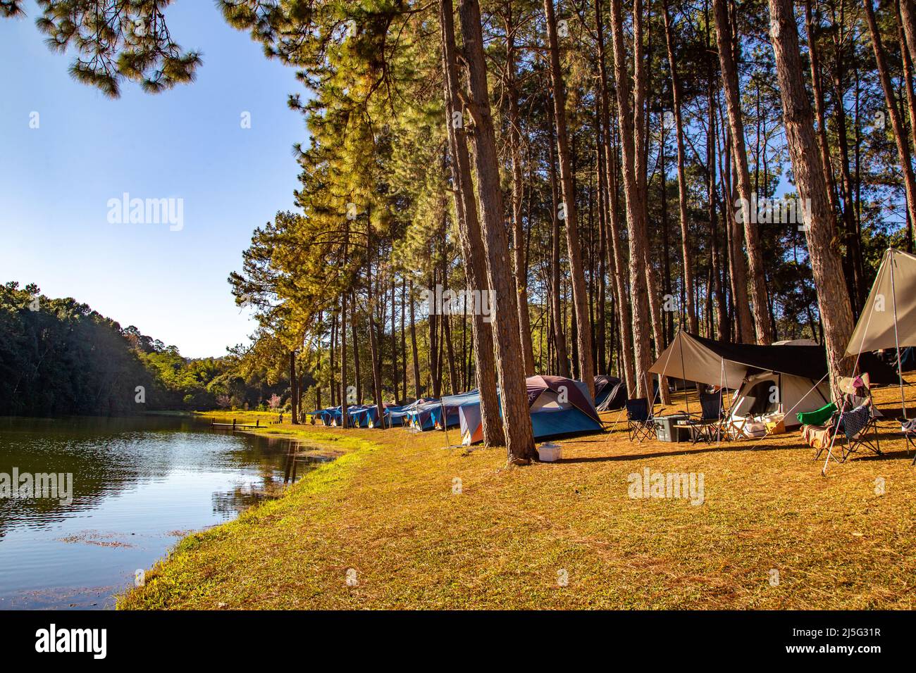 Nationalpark Pang Oung, See und Pinienwald in Mae Hong Son, Thailand Stockfoto