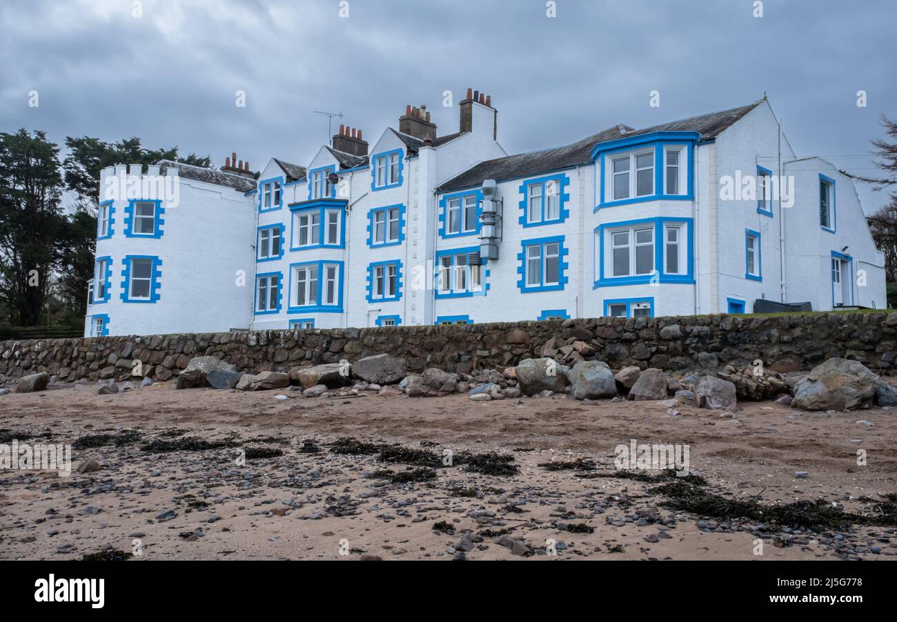 Balcary, Schottland - Dezember 31. 2021: Balcary Bay Hotel und Strand in der Nähe von Auchencairn, Dumfries und Galloway, Schottland Stockfoto