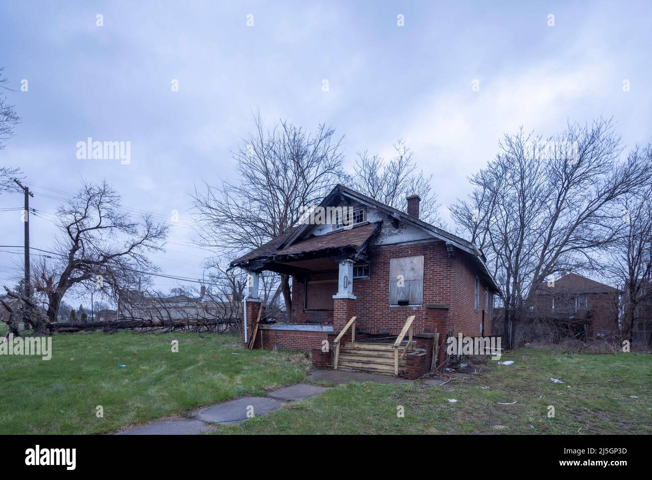 Verlassene Häuser in Detroit, Michigan, USA, symbolisch für wirtschaftliche Depression. Stockfoto