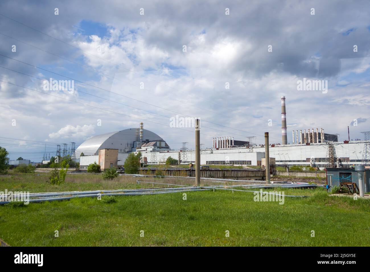 Neue sichere Einbannung des Kernkraftwerks Tschernobyl im Ukraine Stockfoto