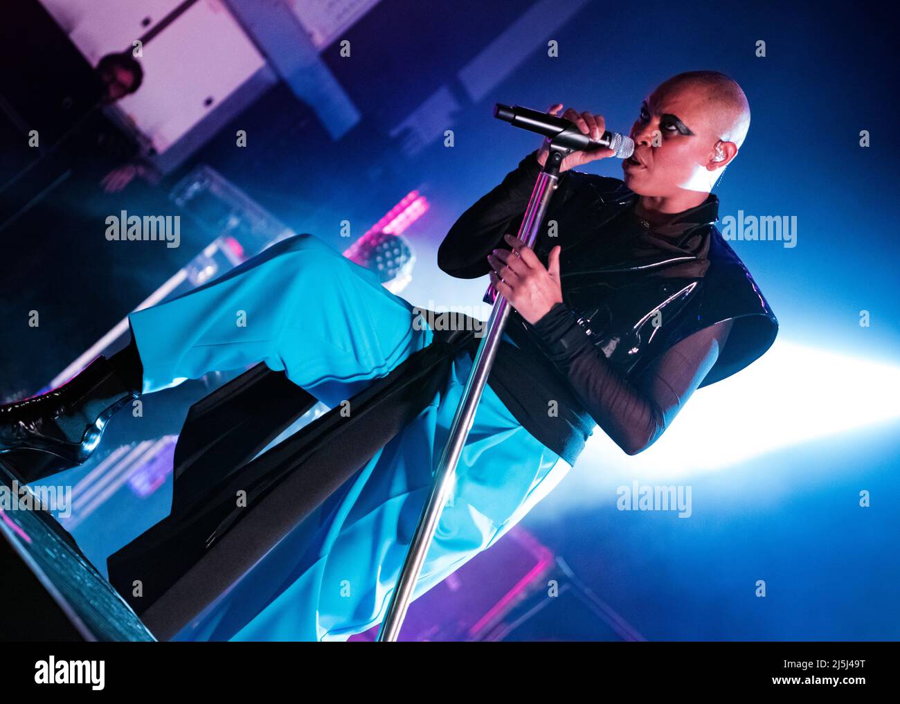 Skunk Anansie, Singer Skin, live auf der Bühne in einem Konzert in der Birmingham O2 Academy, April 22. 2022. 25LIVE@25 Tour. Wir feiern ihr 25.-jähriges Bestehen. Stockfoto