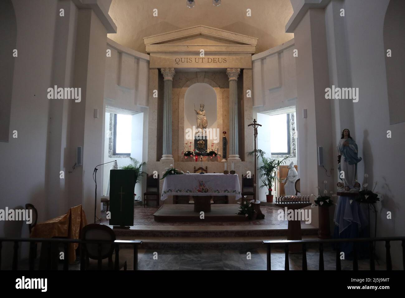 Monte Faito - Abside del Santuario di San Michele Arcangelo Stockfoto
