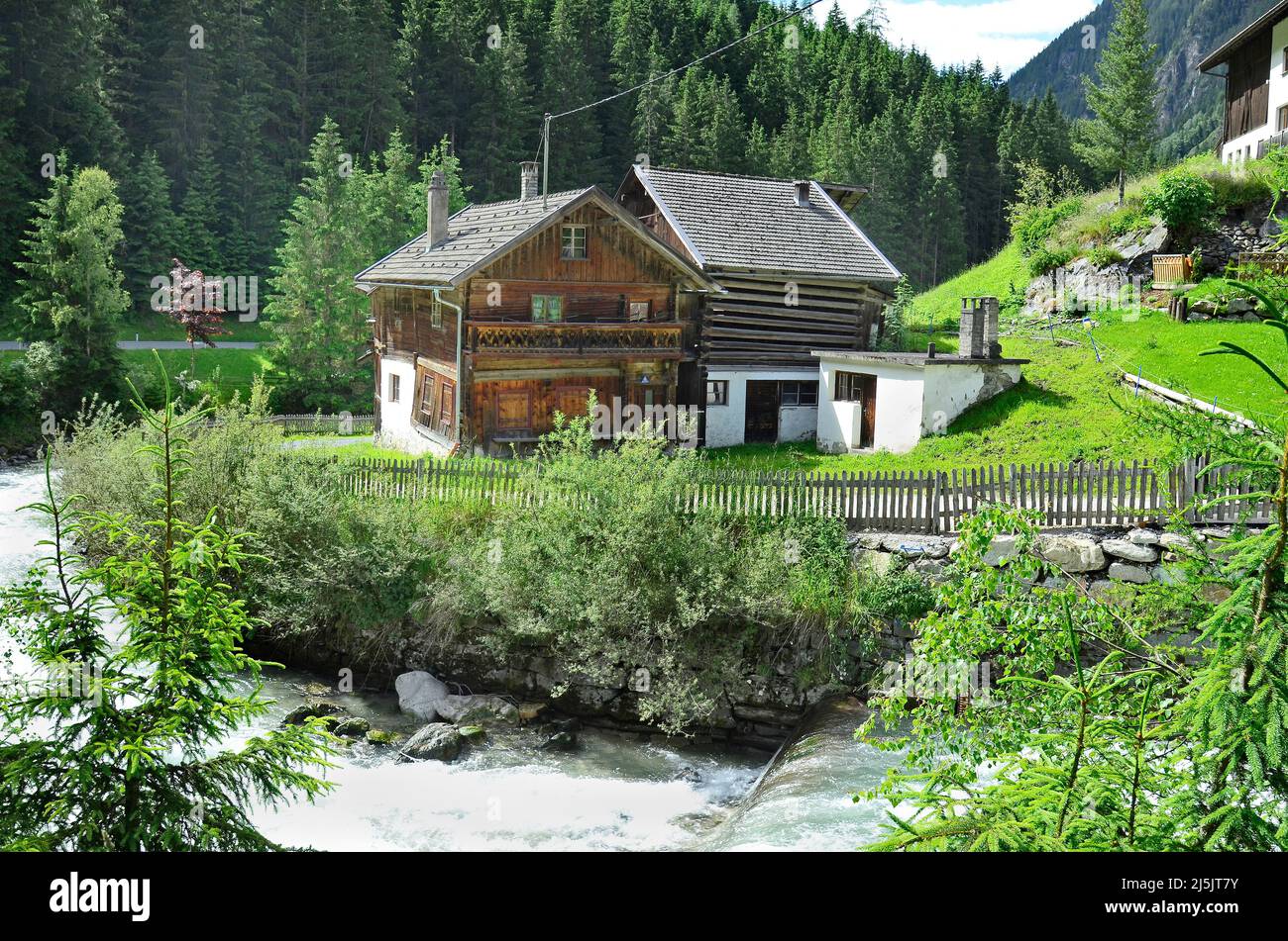 Österreich, Tyrol, altes Gehöft im Pitztal Stockfoto