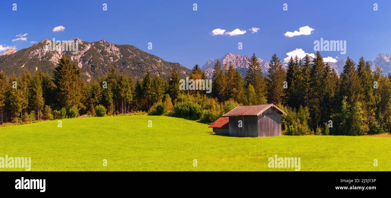 Alte Holzhütte Wagenbrüchsee Alpen Bayern Deutschland Stockfoto