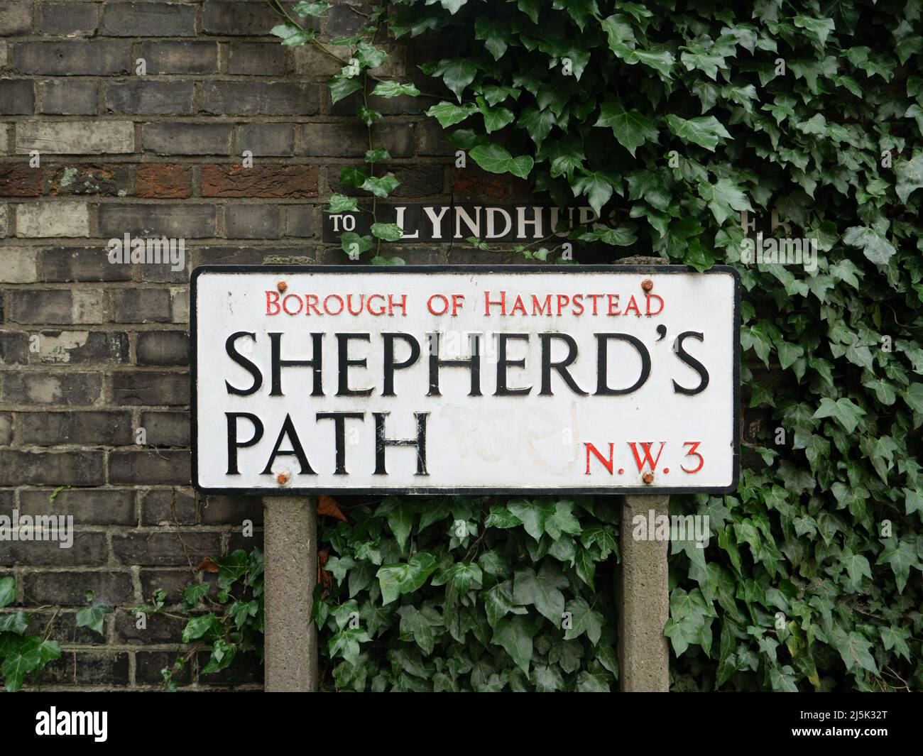 Shepherds Path Namensschild, Borough of Hampstead, London, UK Stockfoto