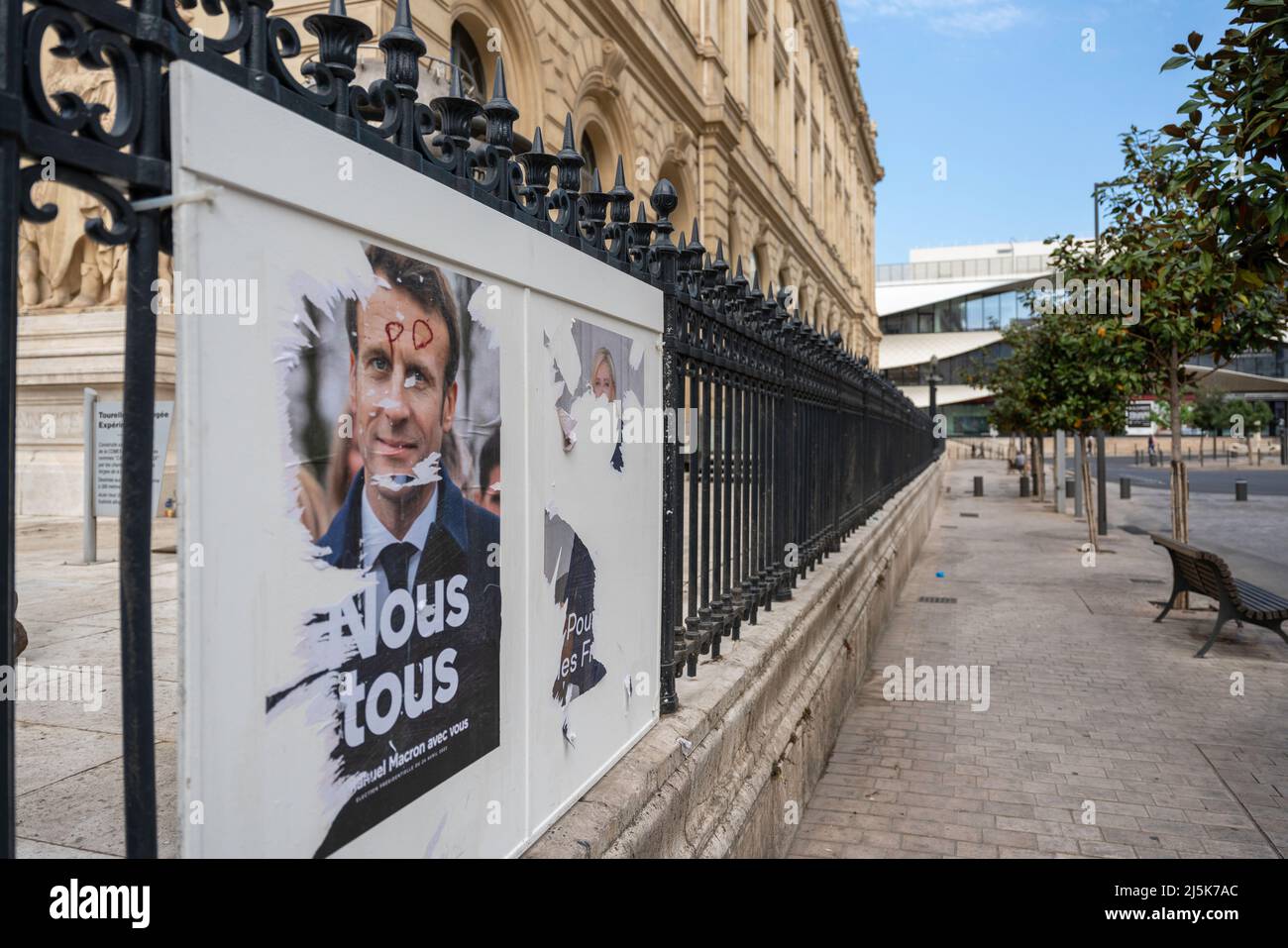 Macron Le Pen - Wahltag Frankreich 2022 Stockfoto