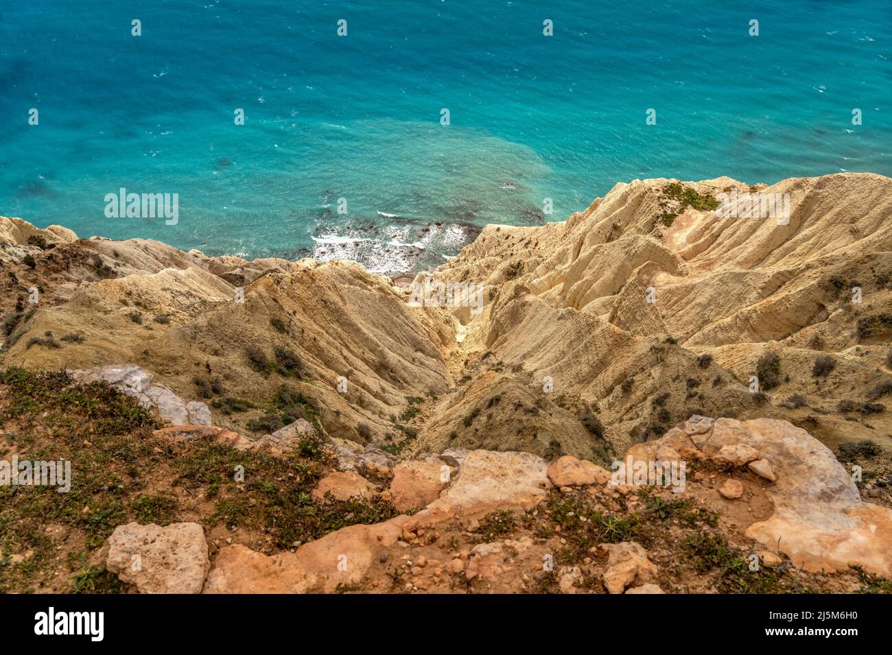 Die Steilküste vom Kap Aspro bei Pissouri, Zypern, Europa | die steile Küste des Kap Aspro bei Pissouri, Zypern, Europa Stockfoto