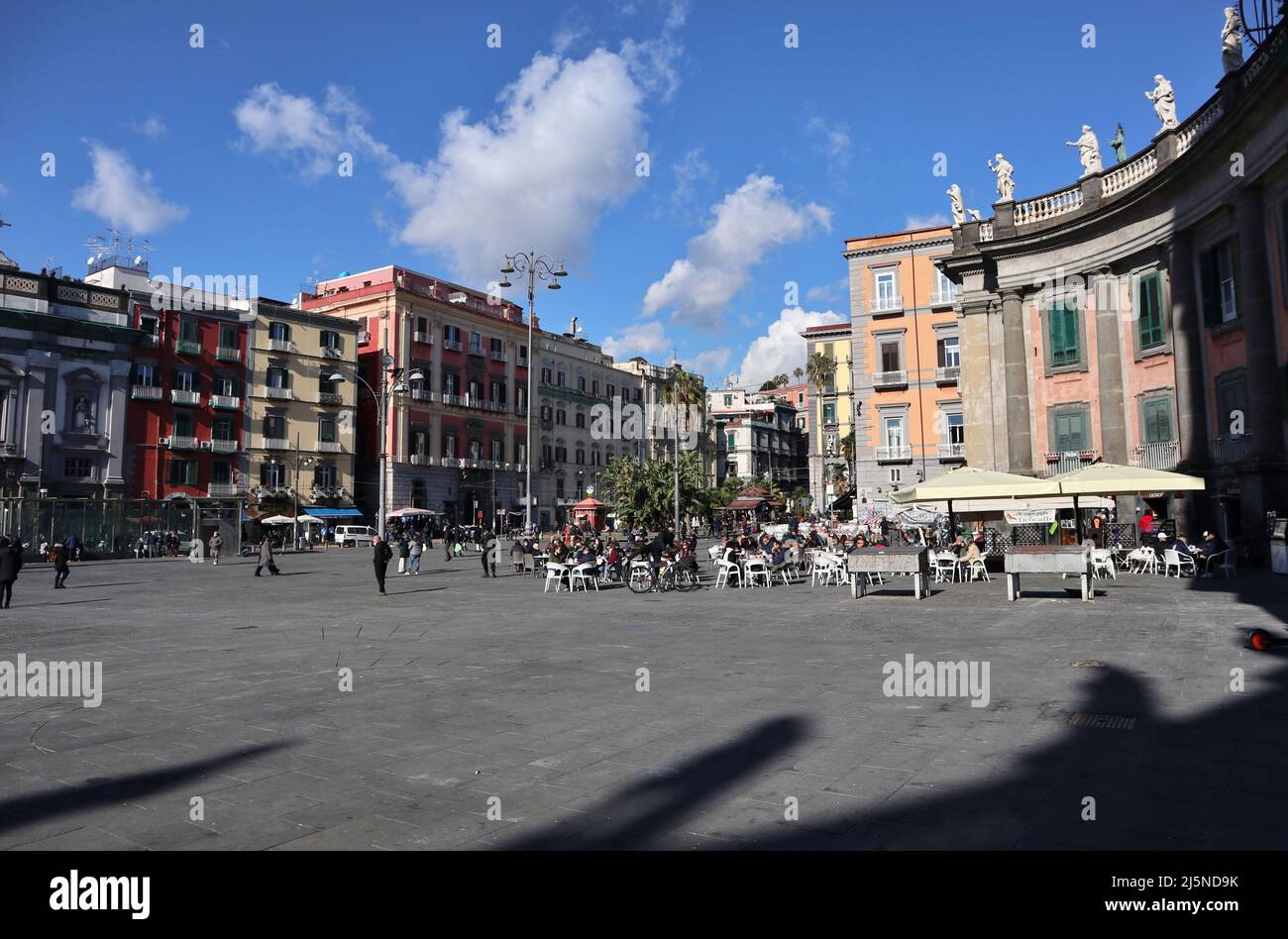 Napoli - Scorcio panoramico di Piazza Dante Stockfoto