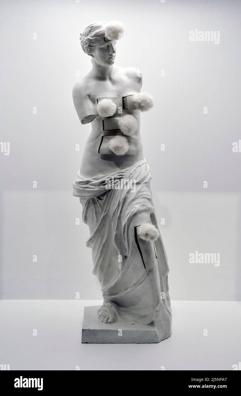 Schubladen dali skulptur kunstmuseum -Fotos und -Bildmaterial in hoher  Auflösung – Alamy
