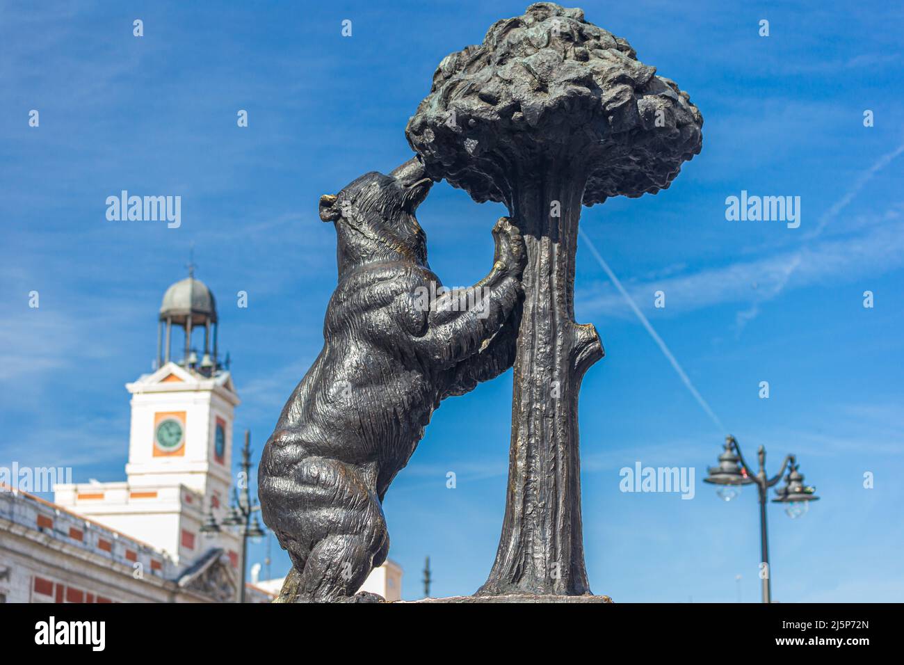 Symbol von Madrid - Statue des Bären und Erdbeerbaum Stockfoto