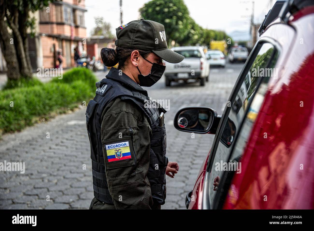 Polizeikontrolle in Ecuador, illegale Einwanderung, Tulcan Stockfoto