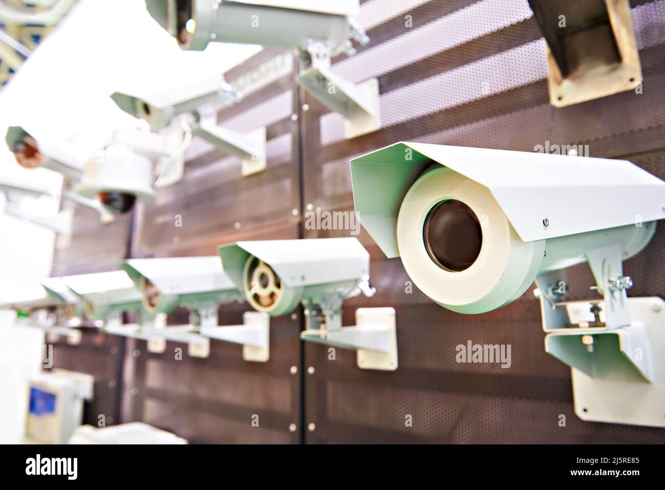 CCTV-Kameras mit Thermogehäuse schützen Stockfoto