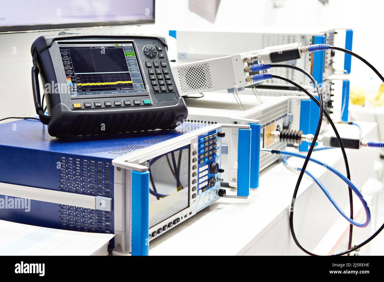 Digitales Phosphor-Oszilloskop und Spektrumanalysator Stockfoto
