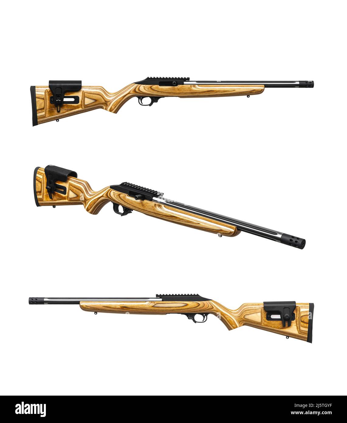 Moderne halbautomatische Kleinkaliber .22lr Gewehr. Sport-Karabiner mit einem hölzernen Hintern. Isolieren auf weißem Hintergrund. Stockfoto