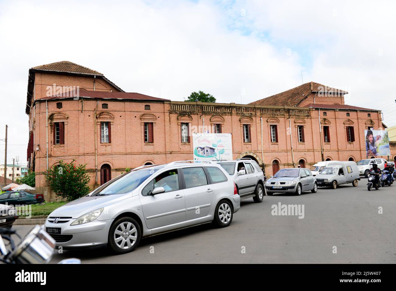 Wunderschöne alte französische Kolonialbauten in Antananarivo, Madagaskar. Stockfoto