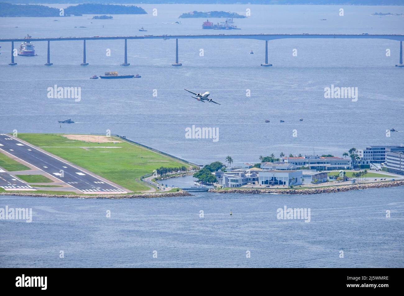 Starten und fliegen Sie von RIO aus Stockfoto