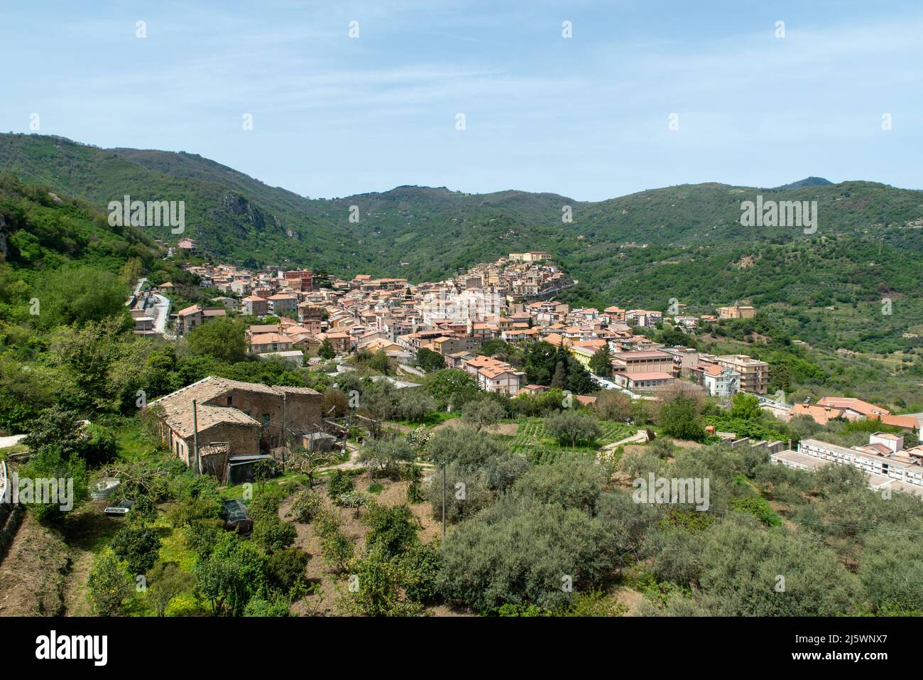 vista del borgo di San Piero Patti, Provincia di Messina sui monti Nebrodi Stockfoto