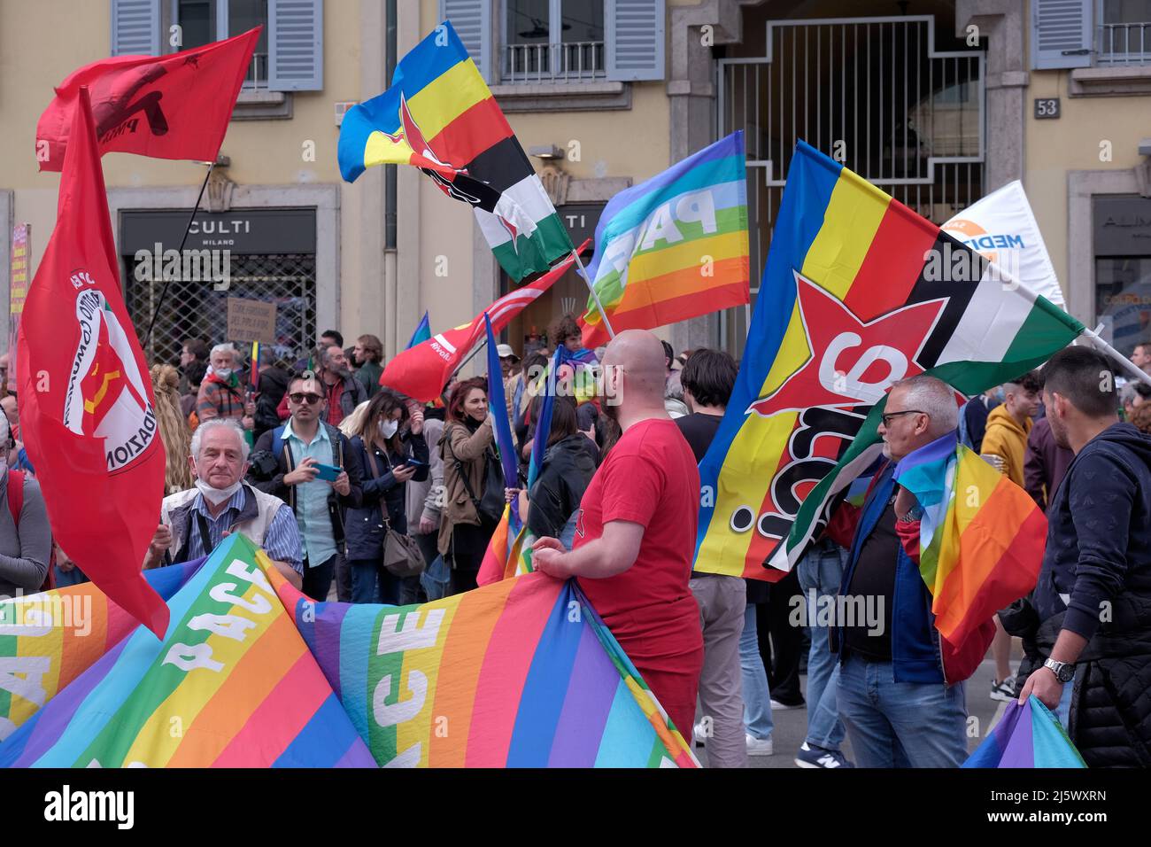 Feierlichkeiten Zum Tag Der Befreiung In Mailand, Italien - 25 Apr 2022 Stockfoto