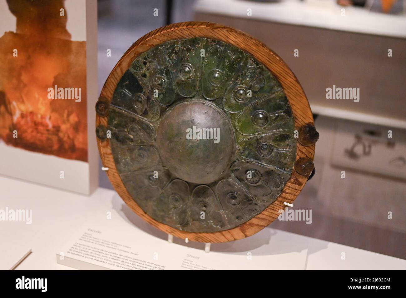 Bronzeschild, frühe Eisenzeit, frühe keltiberische Kultur. Nekropole von El Cuarto Grab 3, Teruel. Das Nationale Archäologische Museum (MAN), das h Stockfoto