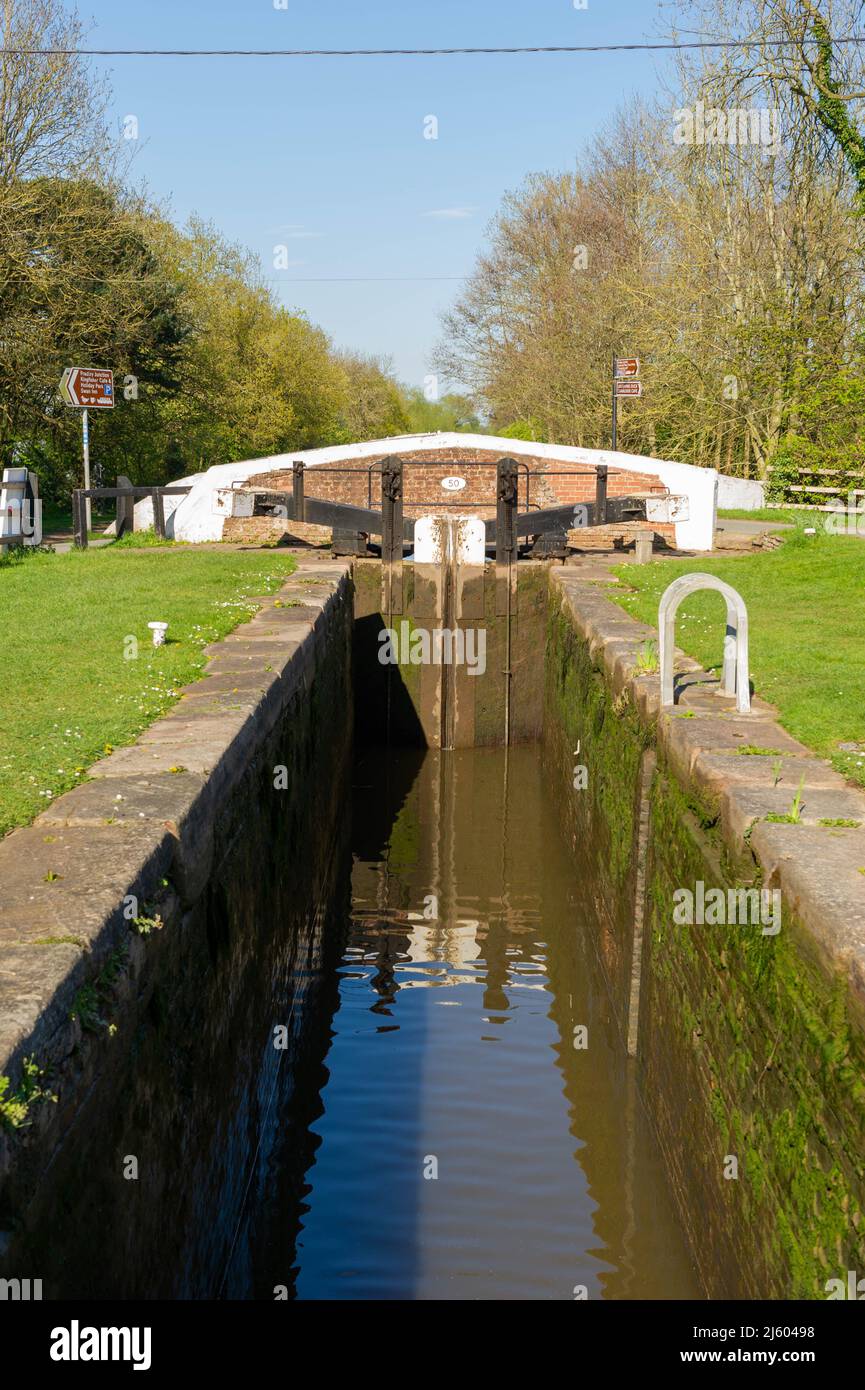 Kanalschleusen an der Fradley Junction, Staffordshire, England Stockfoto