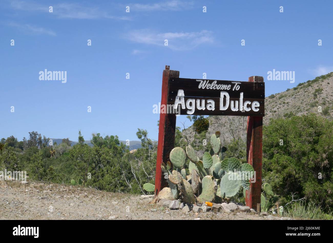 Agua Dulce, California, USA 17. April 2022 Ein allgemeiner Blick auf die Atmosphäre der Agua Dulce Canyon Road, wo sich der Naturpark Vasquez Rocks am 17. April 2022 in Agua Dulce, Kalifornien, USA, befindet. Foto von Barry King/Alamy Stockfoto Stockfoto