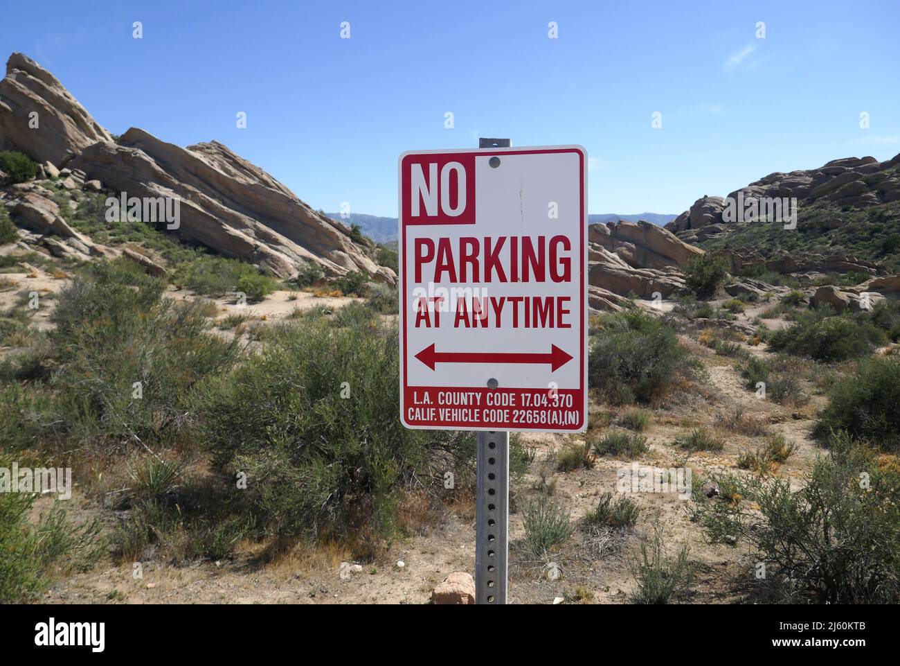 Agua Dulce, Kalifornien, USA 17.. April 2022 Eine allgemeine Ansicht der Atmosphäre des Vasquez Rocks Natural Park am 17. April 2022 in Agua Dulce, Kalifornien, USA. An diesem Ort befinden sich Dracula mit Bela Lugosi, The Flintstones Movie, Mel Brooks Blazing Saddles, Bill und Ted's Excellent Adventure mit Keanu Reeves, Planet of the Apes, Star Trek, Austin Powers man of Mystery mit Mike Myers, Army of Darkness, Werwolf of London, Michael Jackson Black and White Video, Bette Midler für die Jungen, Rihanna und Justin Timberlake Rehab Video, Steal My Girl with One Direction, Airwolf, A Team, The Bionic Woman, Stockfoto