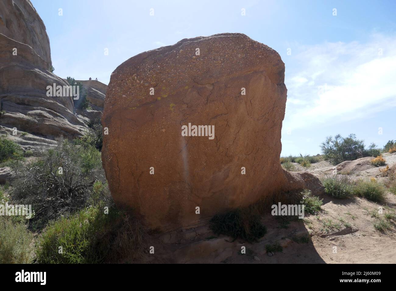 Agua Dulce, Kalifornien, USA 17.. April 2022 Ein allgemeiner Blick auf die Atmosphäre des Felsens in Dracula mit dem Film Bela Lugosi im Vasquez Rocks Natural Park am 17. April 2022 in Agua Dulce, Kalifornien, USA. An diesem Ort befinden sich Dracula mit Bela Lugosi, The Flintstones Movie, Mel Brooks Blazing Saddles, Bill und Ted's Excellent Adventure mit Keanu Reeves, Planet of the Apes, Star Trek, Austin Powers man of Mystery mit Mike Myers, Army of Darkness, Werwolf of London, Michael Jackson Black and White Video, Bette Midler für die Jungen, Rihanna und Justin Timberlake Rehab Video, Steal My Girl with One Dire Stockfoto