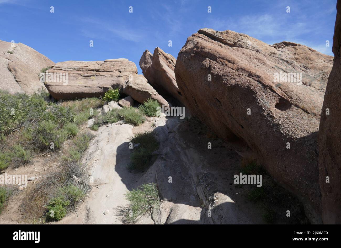 Agua Dulce, Kalifornien, USA 17.. April 2022 Eine allgemeine Ansicht der Atmosphäre des Vasquez Rocks Natural Park am 17. April 2022 in Agua Dulce, Kalifornien, USA. An diesem Ort befinden sich Dracula mit Bela Lugosi, The Flintstones Movie, Mel Brooks Blazing Saddles, Bill und Ted's Excellent Adventure mit Keanu Reeves, Planet of the Apes, Star Trek, Austin Powers man of Mystery mit Mike Myers, Army of Darkness, Werwolf of London, Michael Jackson Black and White Video, Bette Midler für die Jungen, Rihanna und Justin Timberlake Rehab Video, Steal My Girl with One Direction, Airwolf, A Team, The Bionic Woman, Stockfoto