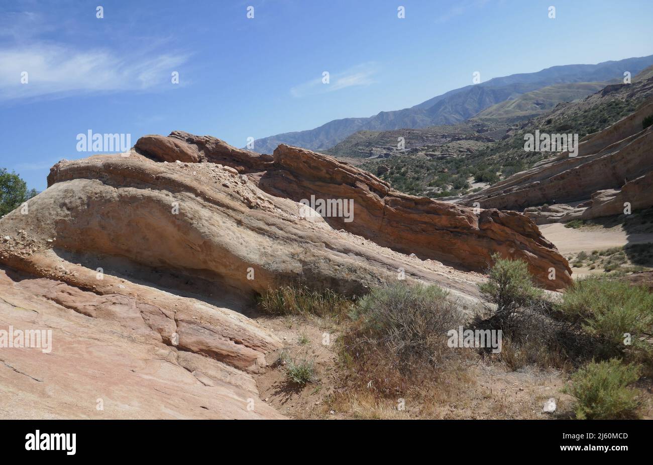 Agua Dulce, Kalifornien, USA 17.. April 2022 Eine allgemeine Ansicht der Atmosphäre des Vasquez Rocks Natural Park am 17. April 2022 in Agua Dulce, Kalifornien, USA. An diesem Ort befinden sich Dracula mit Bela Lugosi, The Flintstones Movie, Mel Brooks Blazing Saddles, Bill und Ted's Excellent Adventure mit Keanu Reeves, Planet of the Apes, Star Trek, Austin Powers man of Mystery mit Mike Myers, Army of Darkness, Werwolf of London, Michael Jackson Black and White Video, Bette Midler für die Jungen, Rihanna und Justin Timberlake Rehab Video, Steal My Girl with One Direction, Airwolf, A Team, The Bionic Woman, Stockfoto