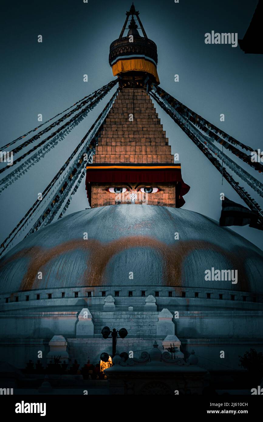 Boudhanath Stupa im Herzen des Kathmandu-Tals gelegen Stockfoto