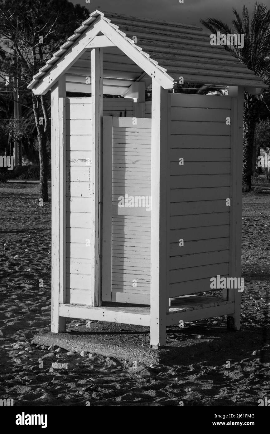 Holzhütte am Strand von Glyfada, Griechenland Stockfoto