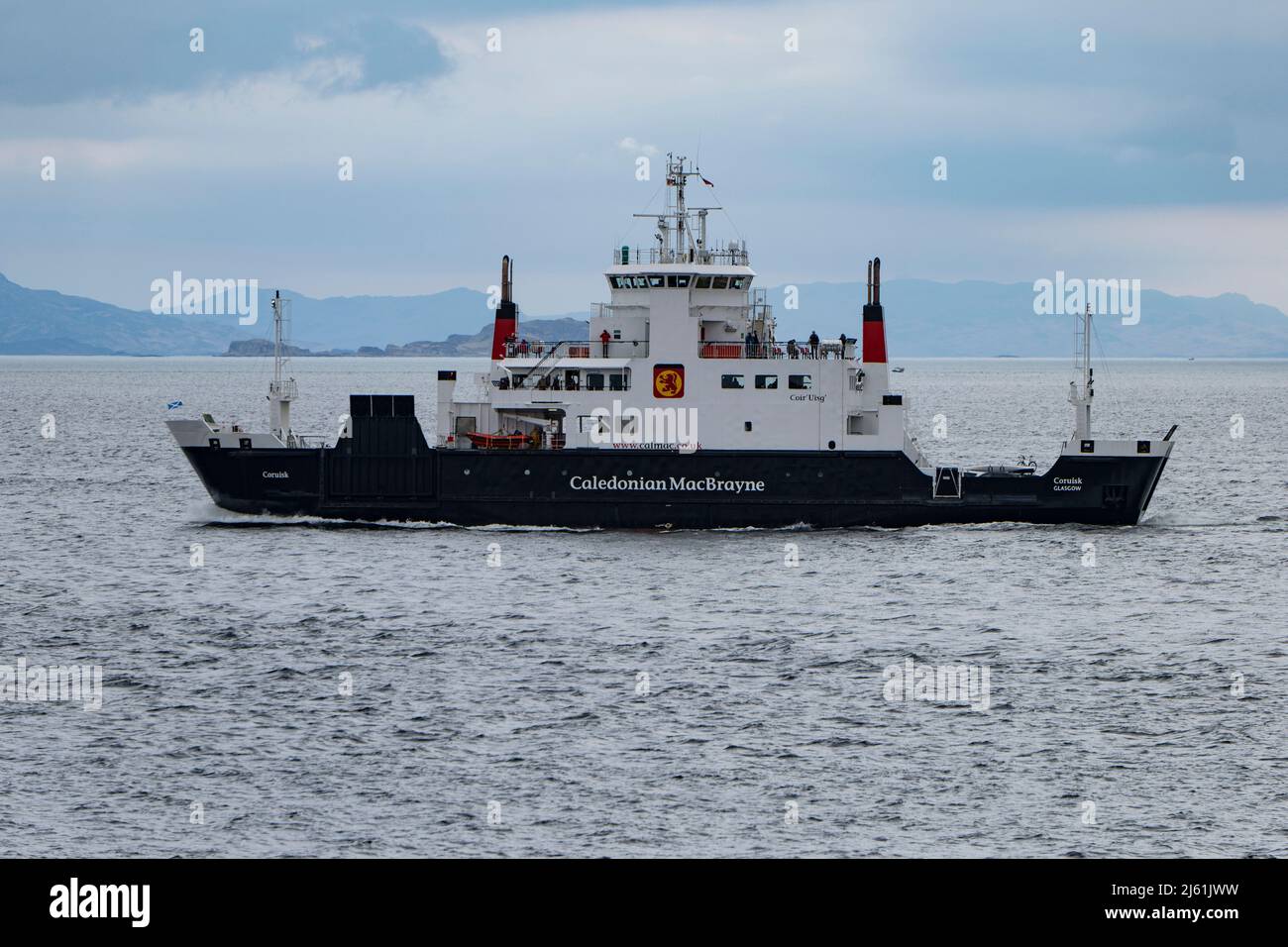 Caledonian MacBrayne Autofähre Coruisk, der von den inneren Hebriden nach Oban fährt Stockfoto