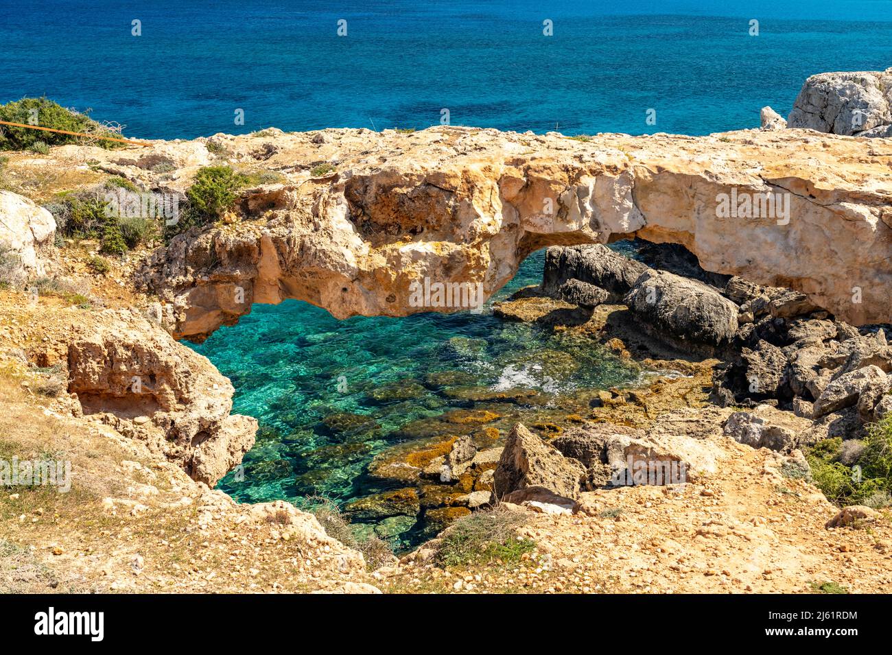 Natürliche Brücke Kamara Tou Koraka, Halbinsel Kap Greco, Agia Napa, Zypern, Europa | Kamara Tou Koraka Stone Arch, Cape Greco Peninsula, Ayia Napa, Stockfoto