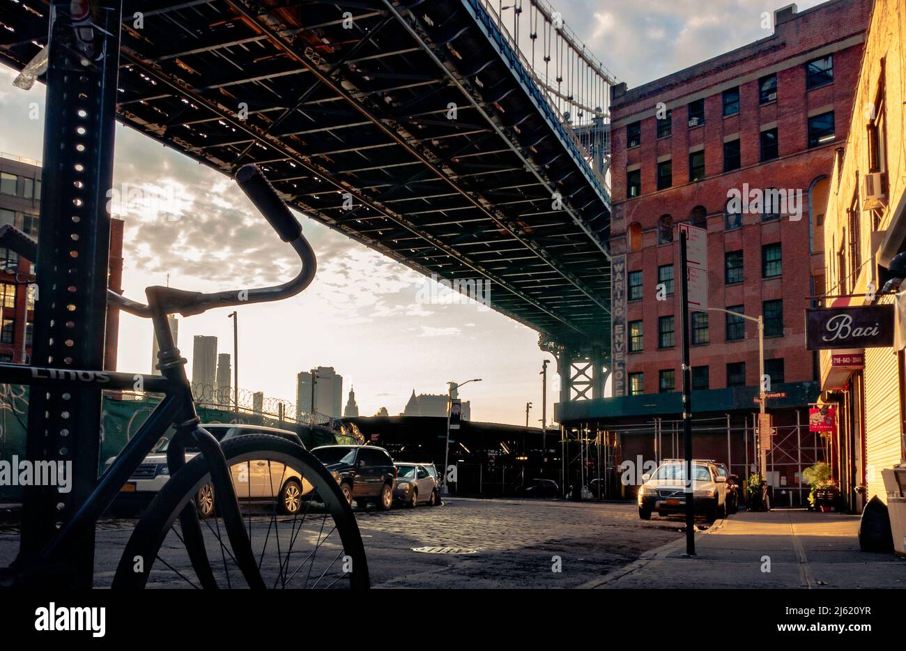 Unter der Wilhelmsburg Bridge, New York, Brooklyn Stockfoto