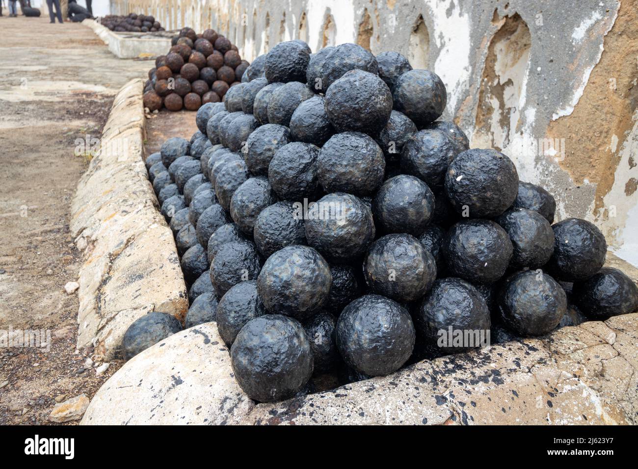 Rüstungen im Cape Coast Castle. Stockfoto