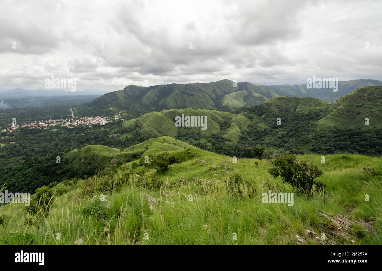 Ho District, Volta Region. Auf einer Wanderung zum Upper Wli Waterfall. Stockfoto