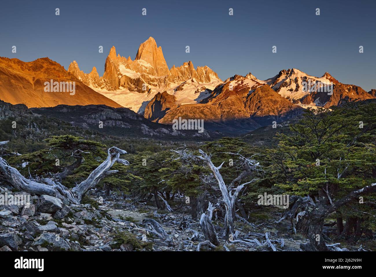 Mount Fitz Roy bei Sonnenaufgang, Patagonien, Argentinien Stockfoto